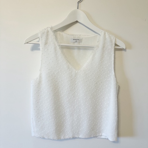 Aritzia Babaton white womens v neck top size xsmall - Picture 1 of 5